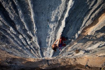z3Oliana_Humildes pa casa 8b+ Arc'teryx.jpg