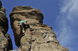 Loïc  dans Phalliod Void 5.10b/c  / Castelwood Canyon State Park